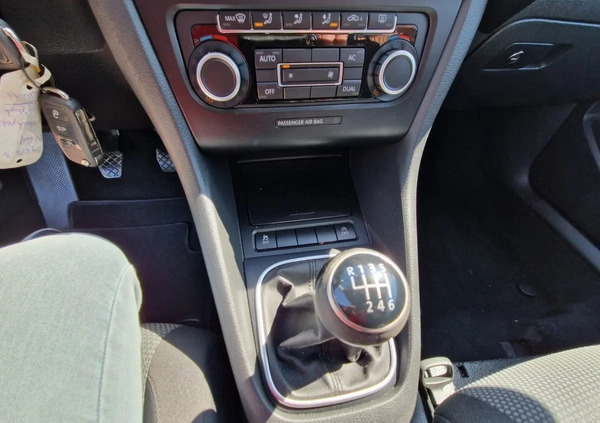 Volkswagen Golf cena 23777 przebieg: 202000, rok produkcji 2010 z Żyrardów małe 407